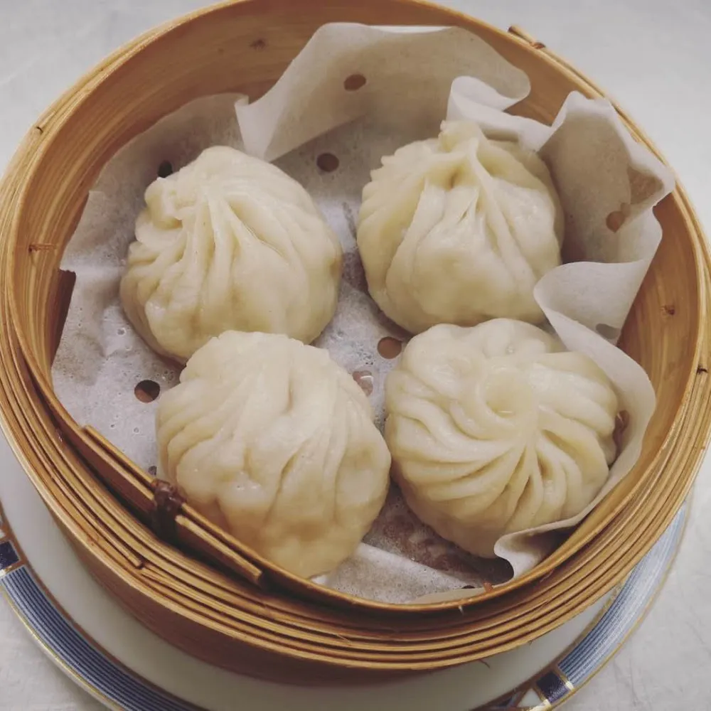 Raviolis de Shanghai Au Porc Façon Vapeur 4 Pièces 上海猪肉小笼包